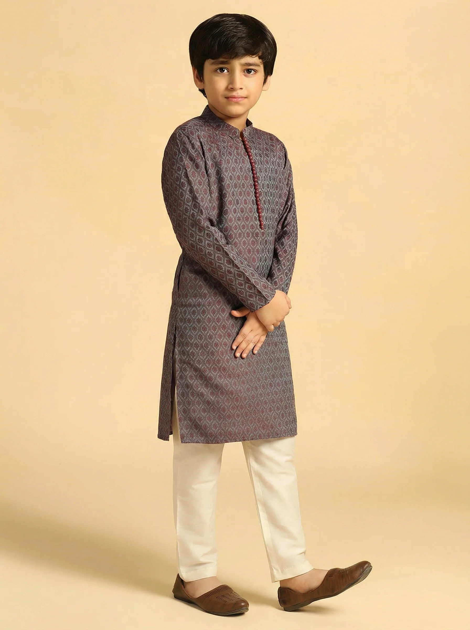 Magenta Silk Blend Self-Design Kurta Pyjama Set - Image 2