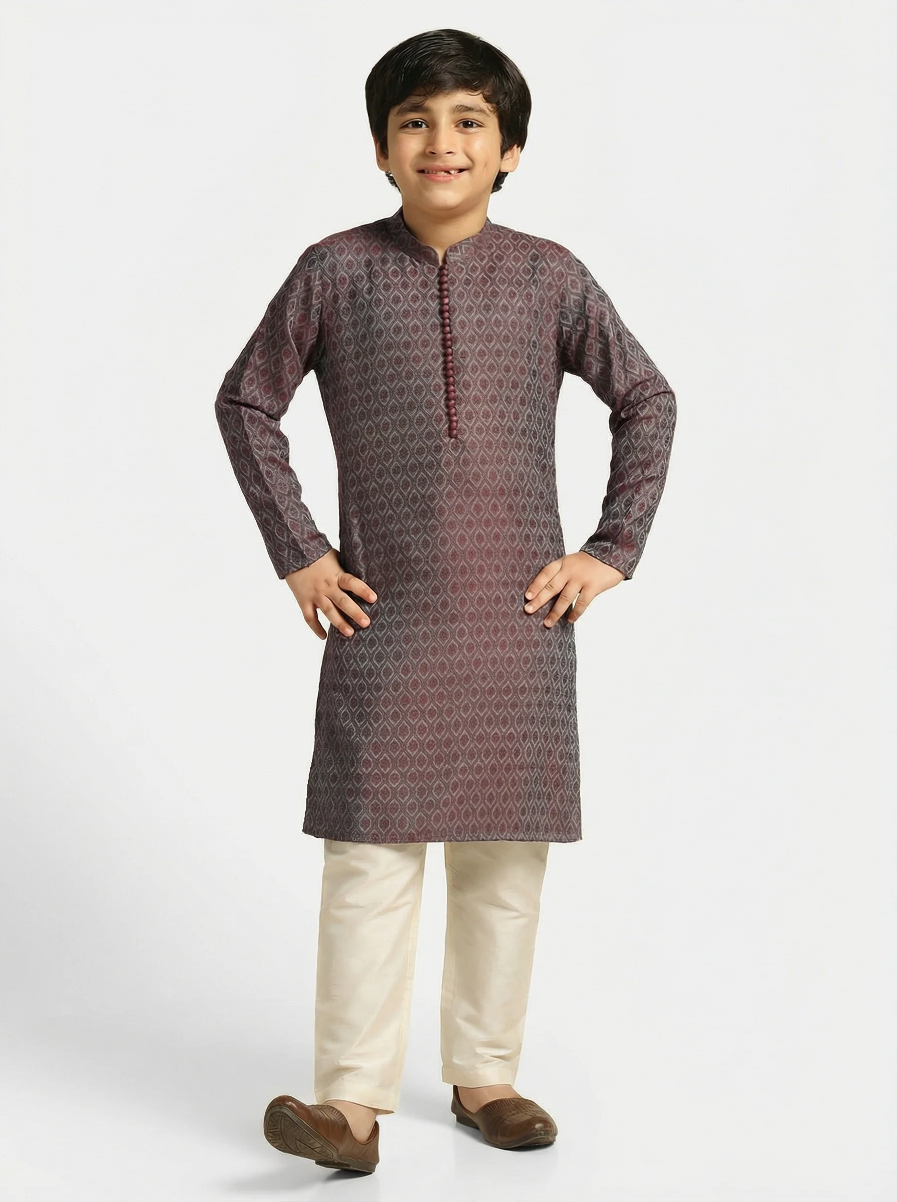 Magenta Silk Blend Self-Design Kurta Pyjama Set - Image 8