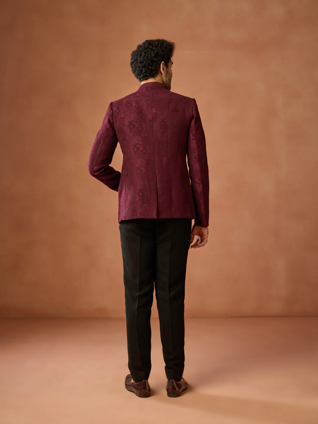 Maroon Silk Blend Woven Bandhgala Jodhpuri Set - Image 4