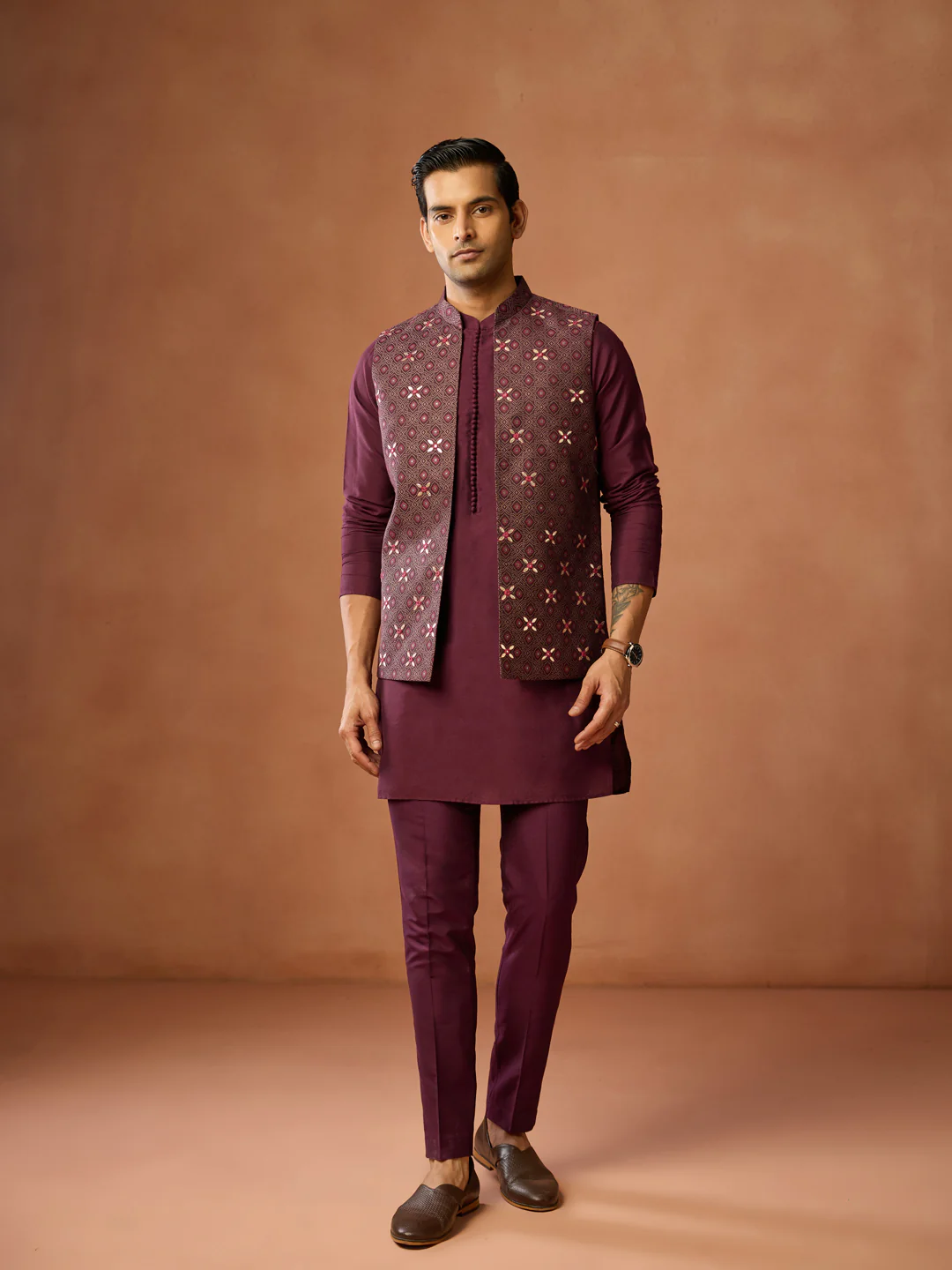 Maroon Silk Blend Embroidered Bandhgala Jodhpuri Set - Image 3