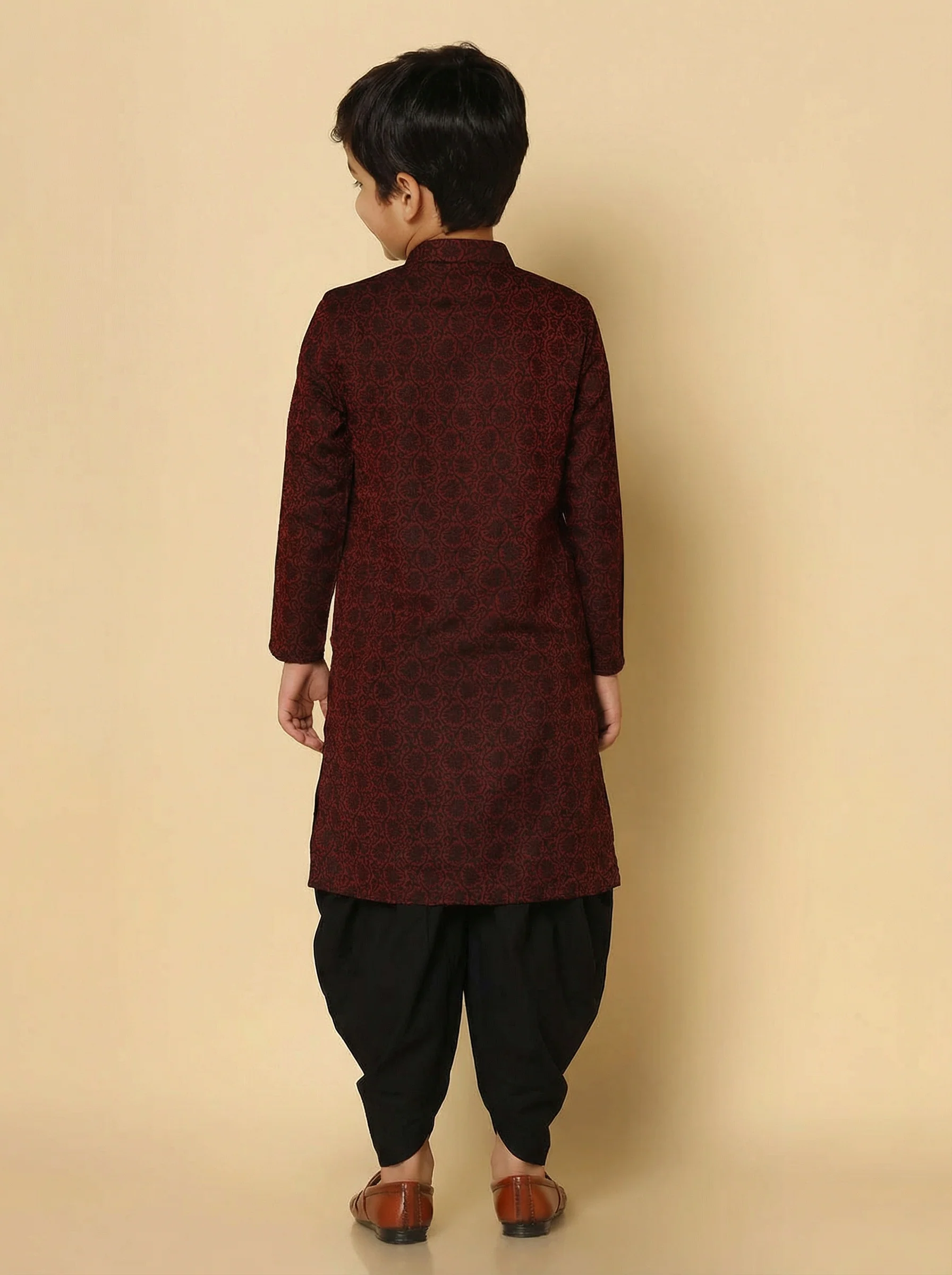 Maroon Silk Blend Jacquard Kurta Dhoti Set - Image 4
