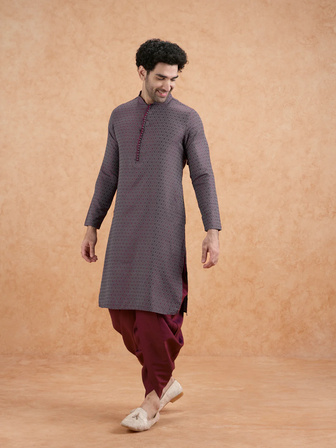 Maroon Silk Blend Jacquard Kurta - Image 2