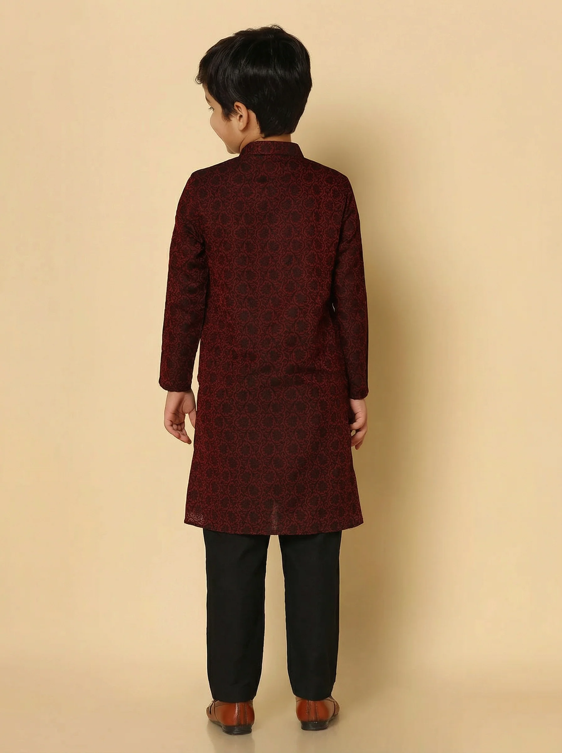 Maroon Silk Blend Jacquard Kurta Pyjama Set - Image 4