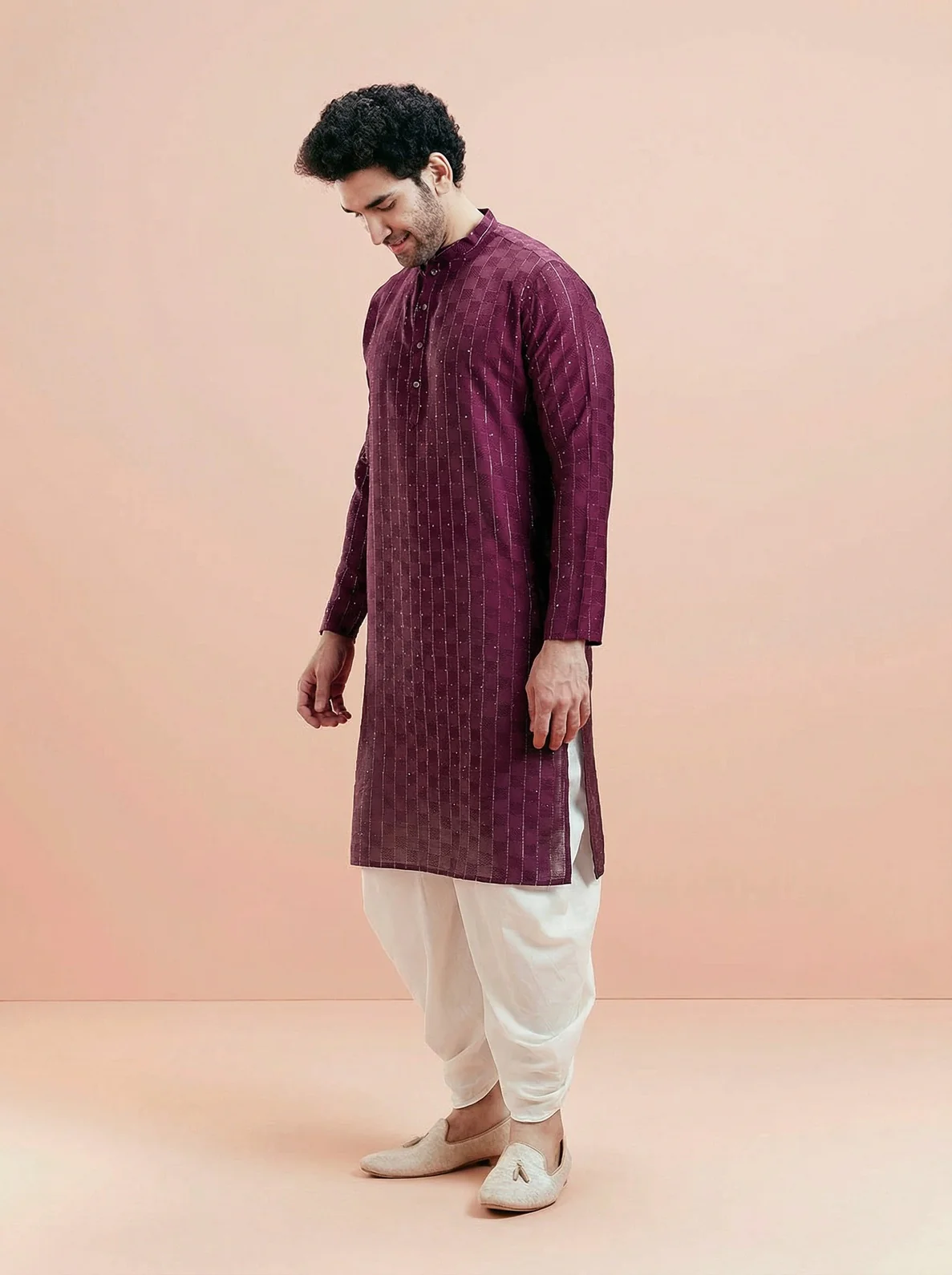 Maroon Silk Blend Textured Kurta Dhoti Set - Image 6