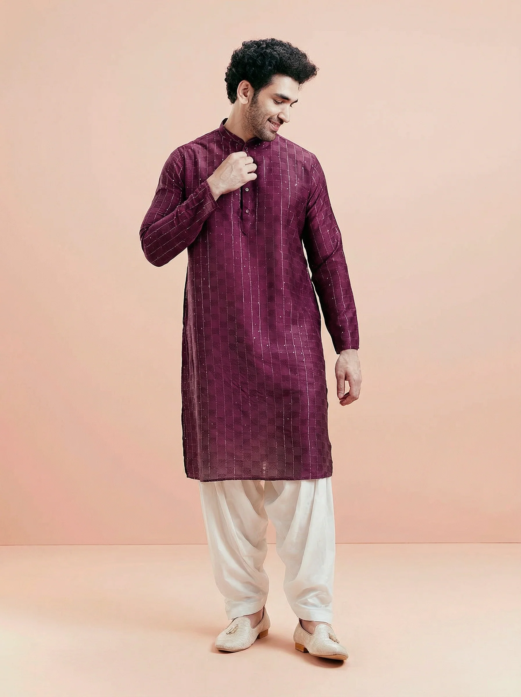 Maroon Silk Blend Textured Kurta Patiyala Set - Image 7