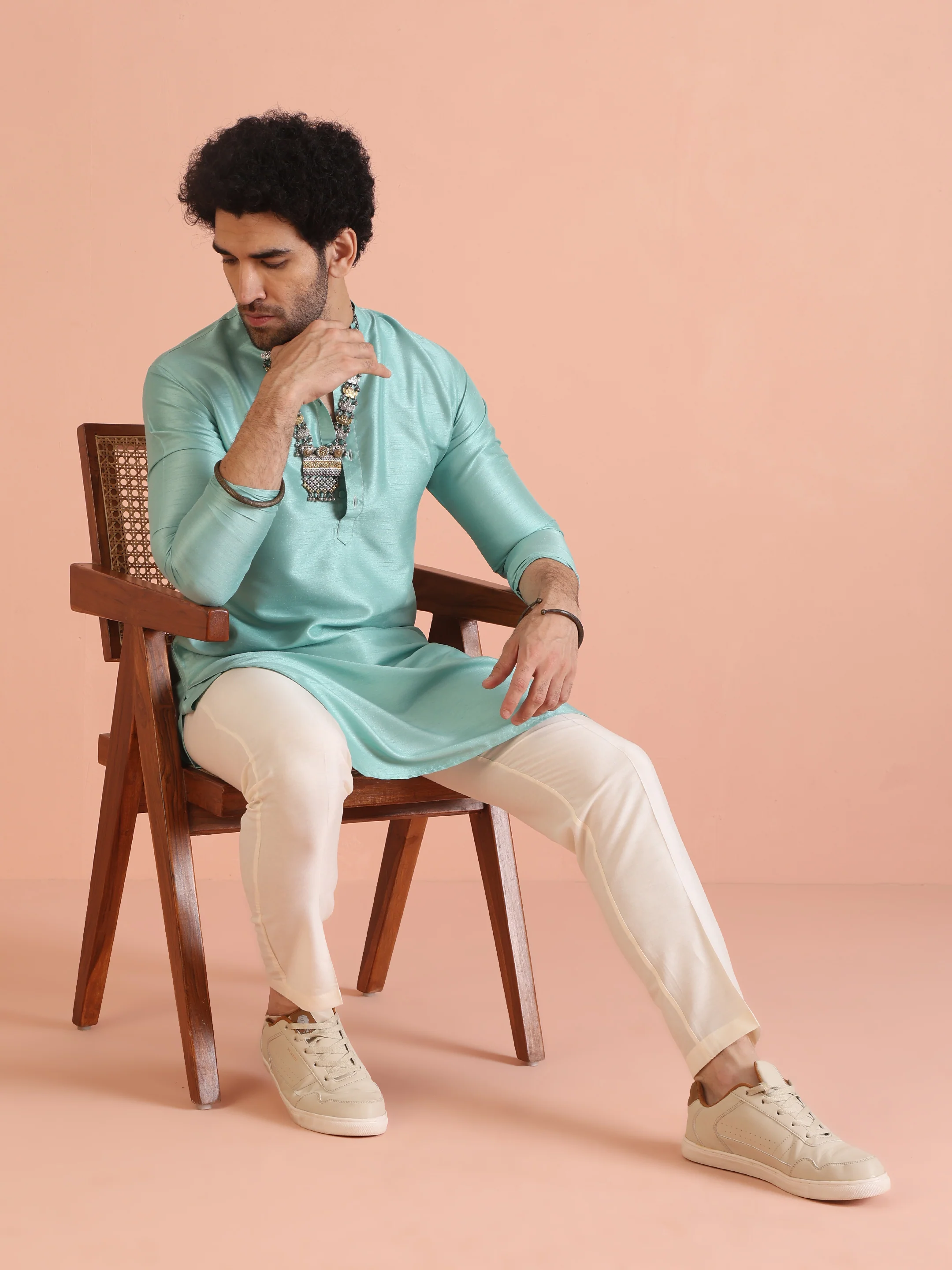 Men Green Solid Ethnic Motifs Kurta - Image 8