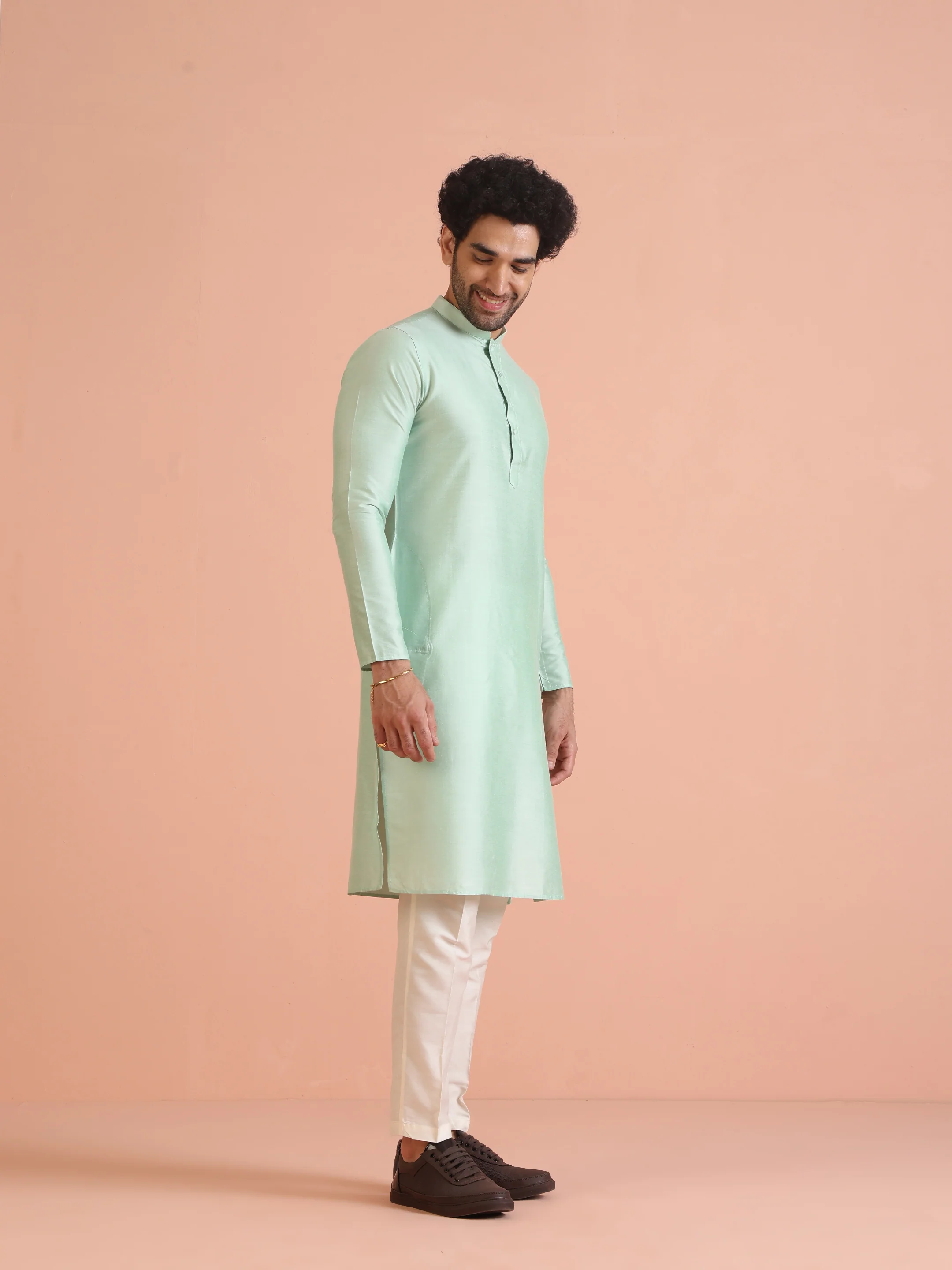 Men Green Solid Ethnic Motifs Kurta - Image 2