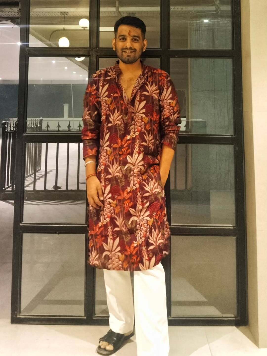 Maroon Silk Blend Kurta with Multicolor Floral Prints and Mandarin Collar - Image 2