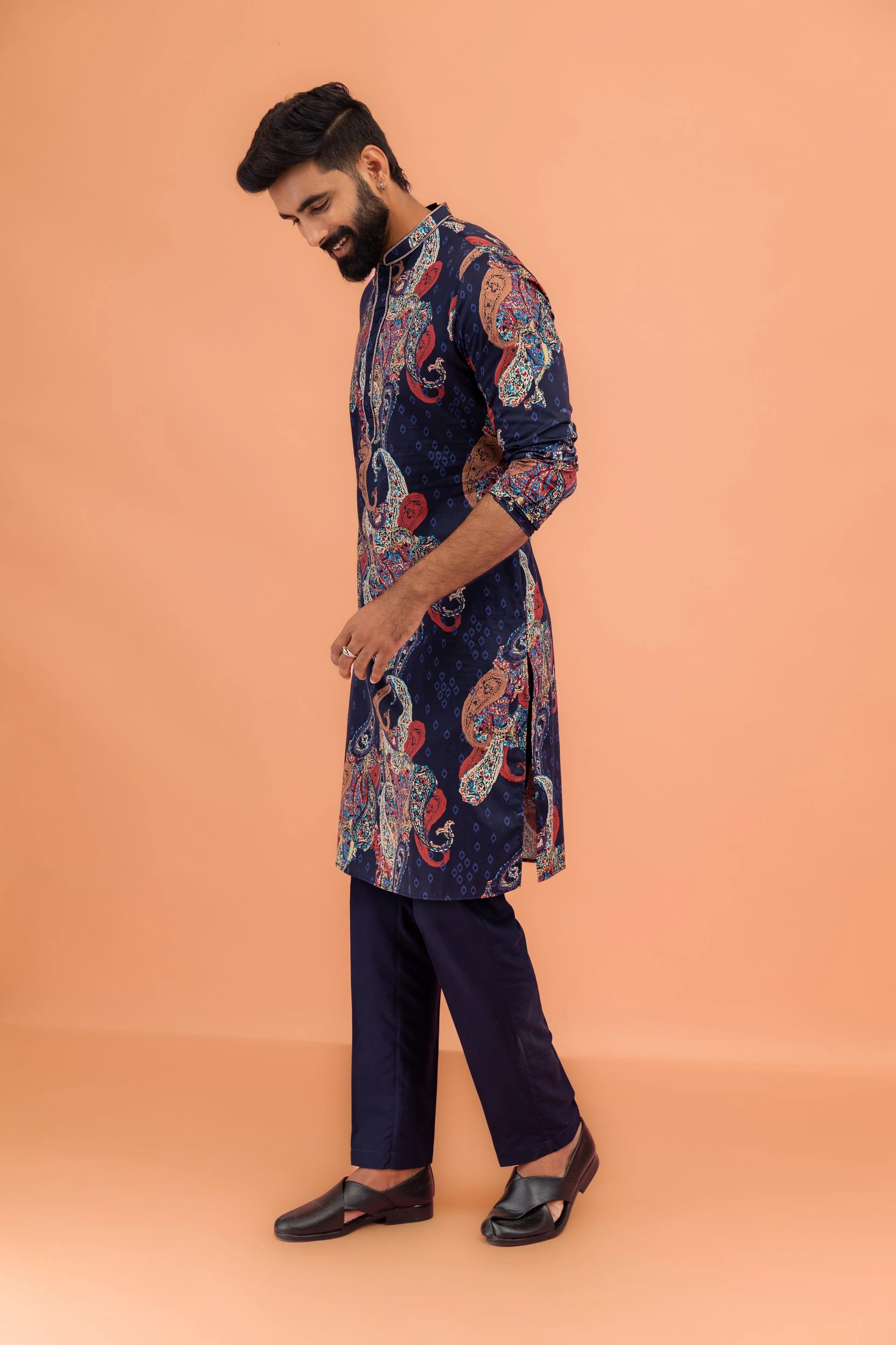 Men Navy Blue Multi-Color Paisley Printed Kurta Trouser Set - Image 3