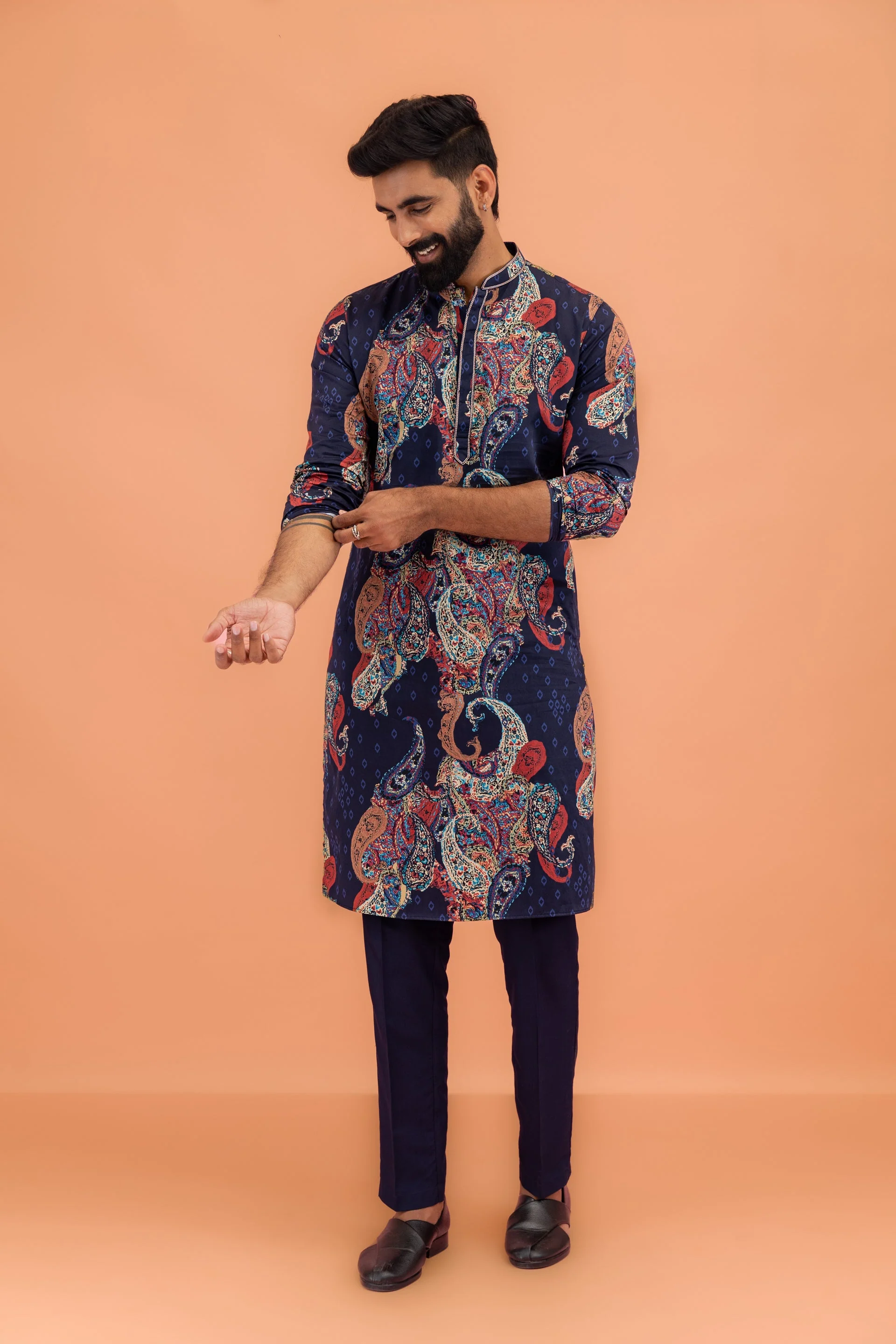 Men Navy Blue Multi-Color Paisley Printed Kurta Trouser Set - Image 9