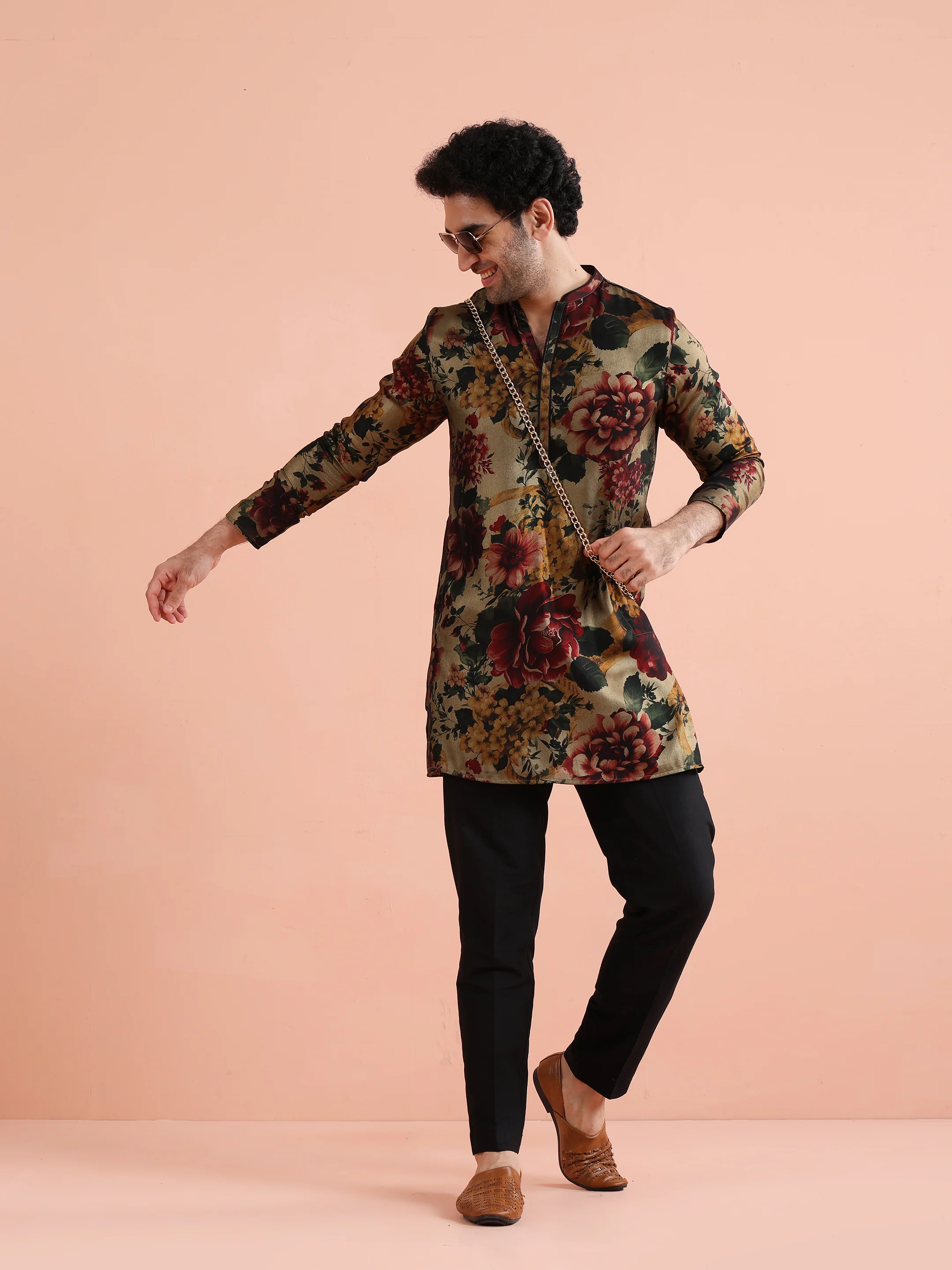 Multicolor Floral Printed Mid Kurta - Image 8