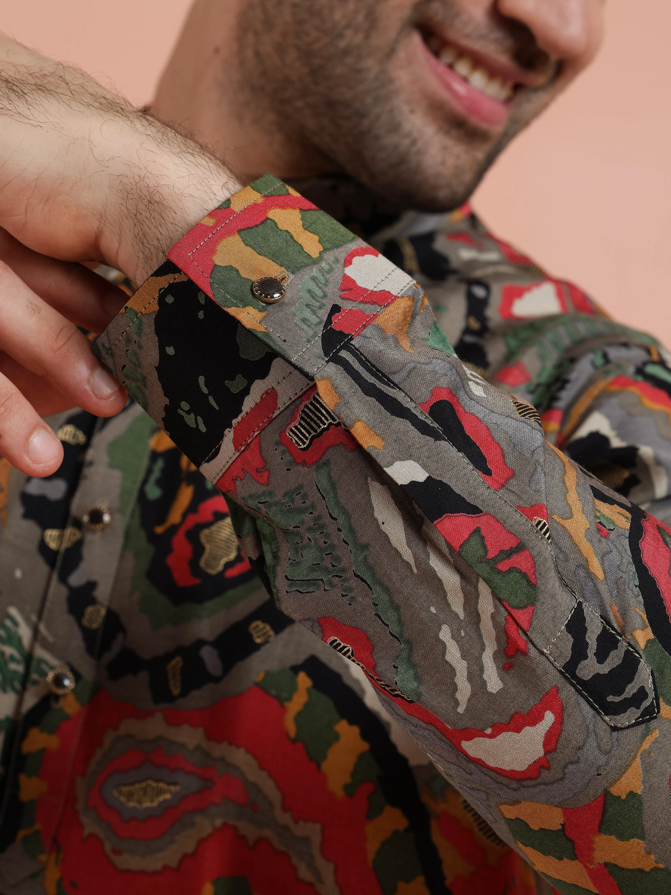 Multicolor Paisley Printed Mid Kurta Set - Image 6