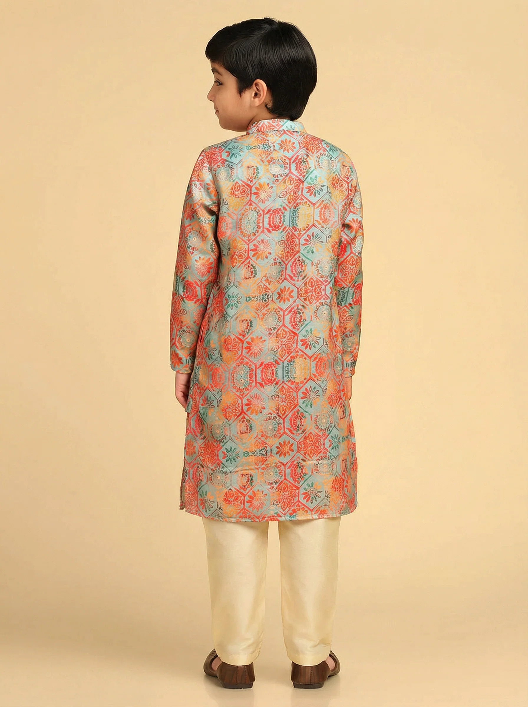 Multicolour Printed Kids Kurta Pyjama Set - Image 4