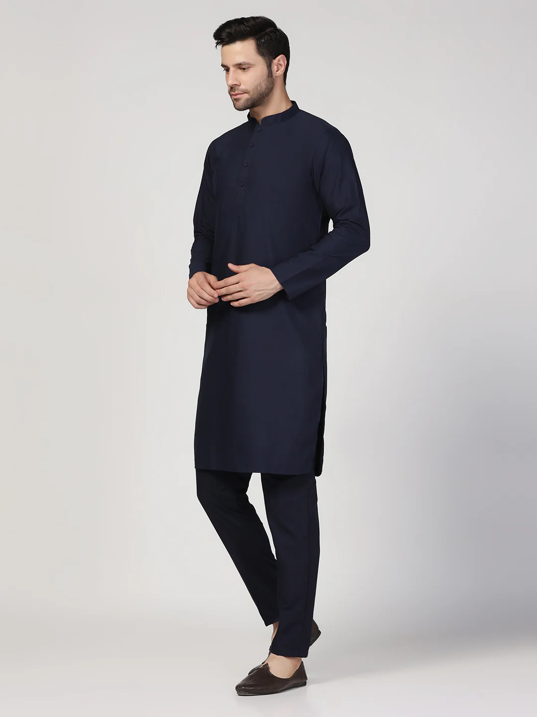 Navy Blue Cotton Blend Solid Plain Kurta - Image 3