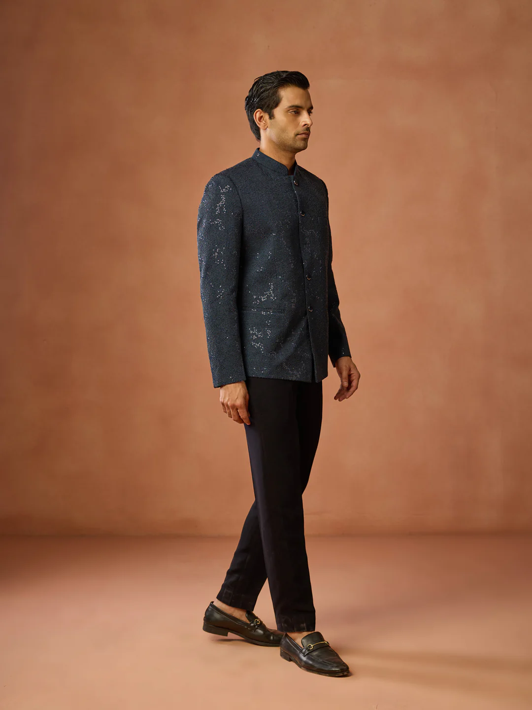 Navy Blue Sequinned Textured Bandhgala Jodhpuri - Image 3
