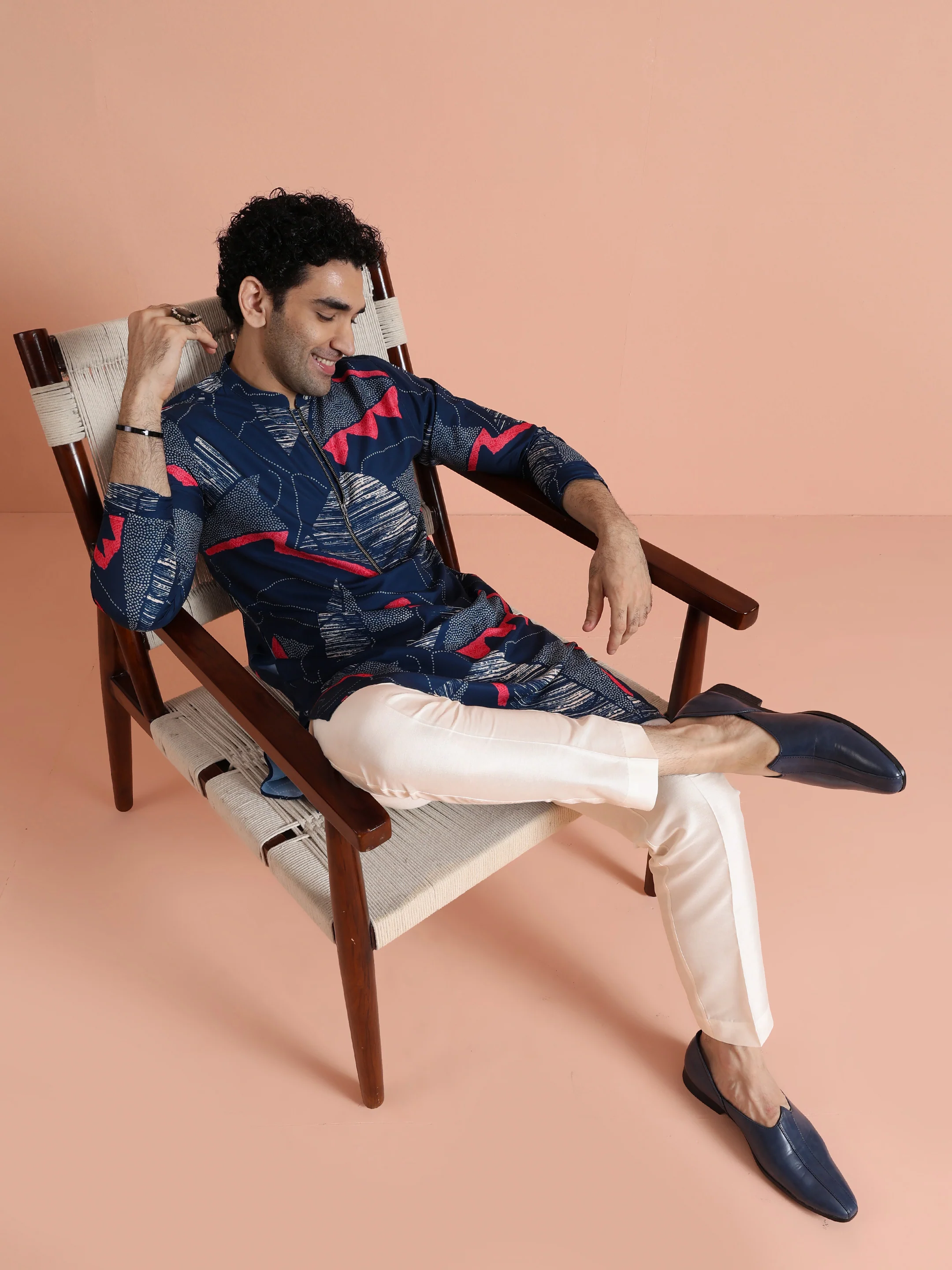 Navy Kurta with Abstract Red Print - Image 2