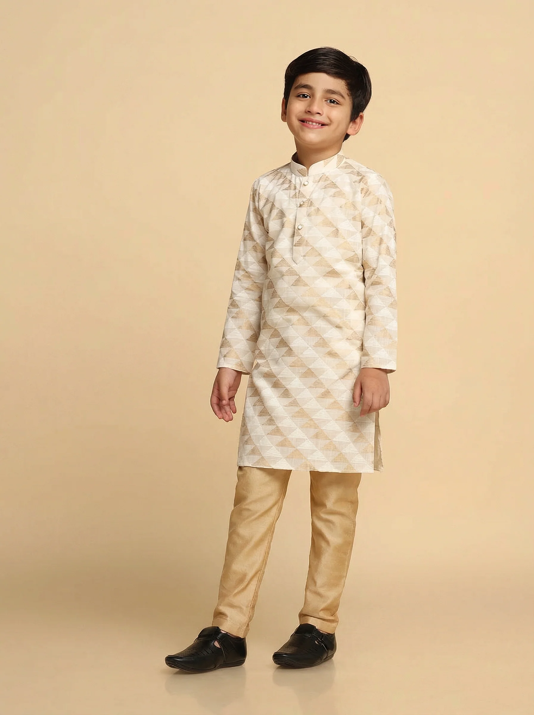 Off White Cotton Blend Printed Kurta Pyjama Set - Image 3