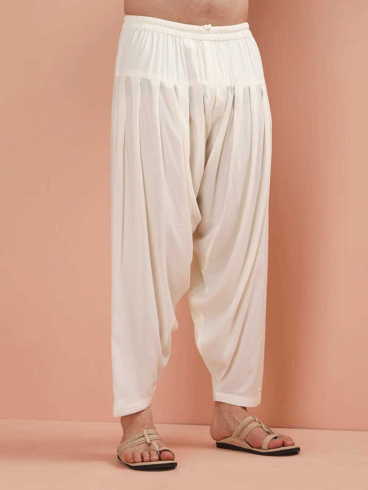 Off-White Cotton Blend Solid Kurta Patiyala Set - Image 5