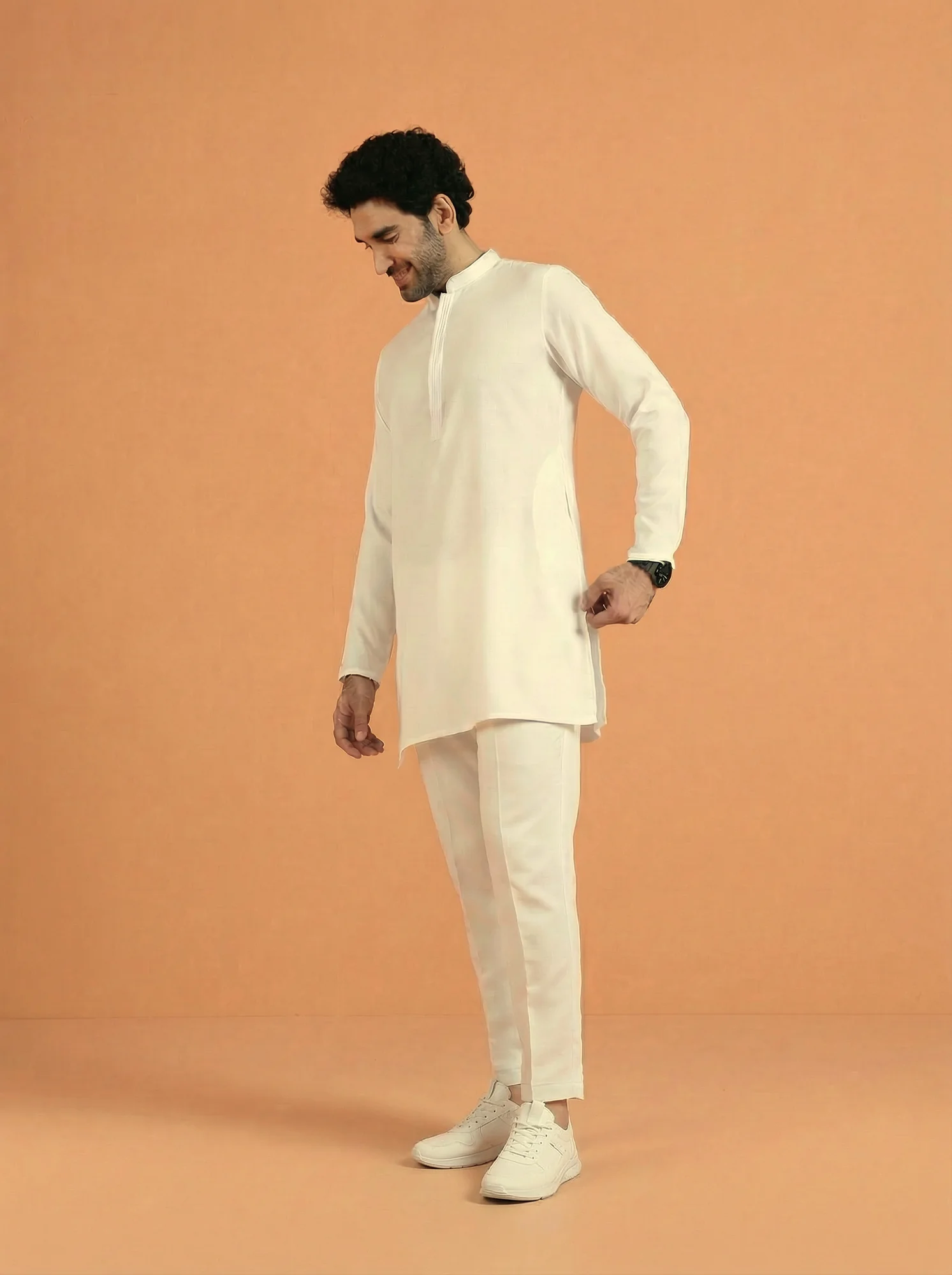 Off White Poly Viscose Solid Mid Kurta Trouser Set - Image 2