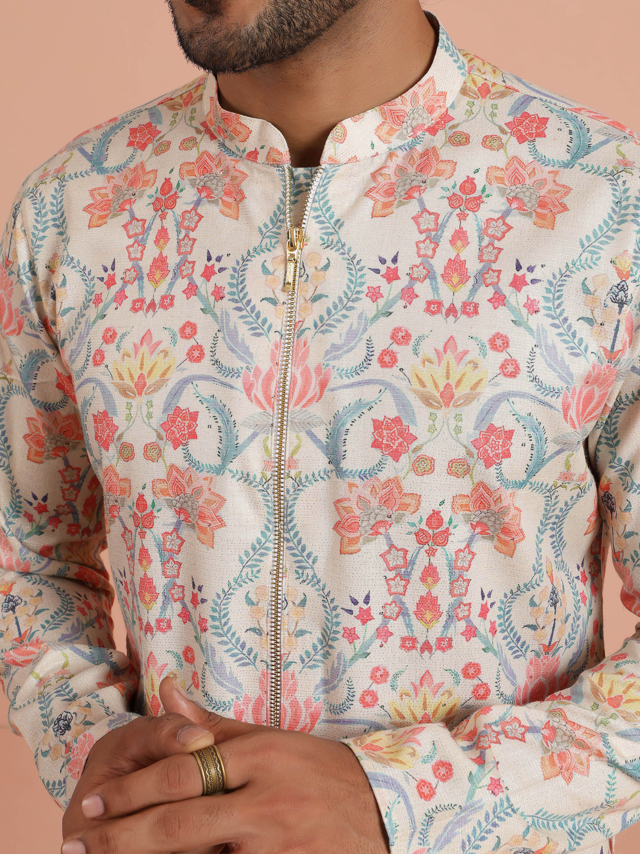 Off White Polyviscose Floral Printed Kurta With Zip - Image 5