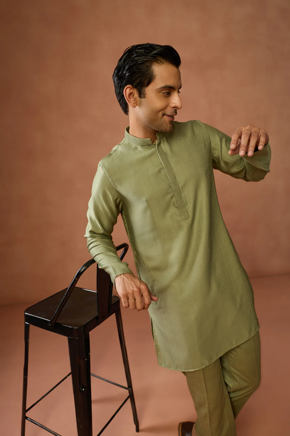 Olive Green Silk Blend Mid Kurta