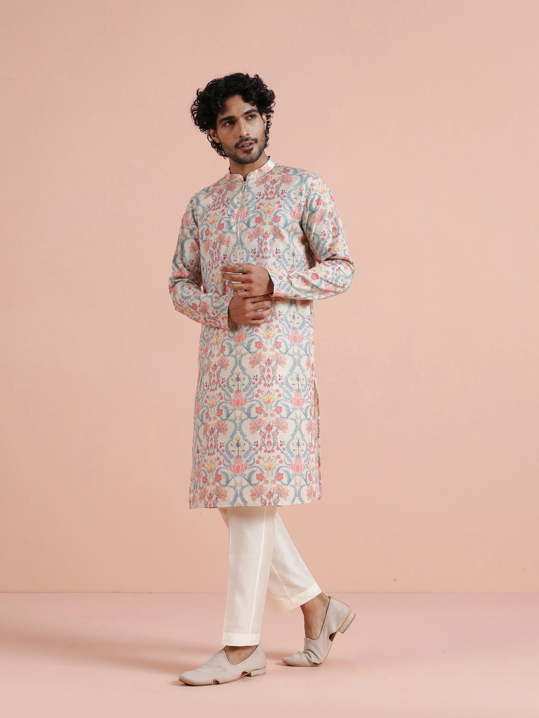 Pastel Multicolor Floral Printed Kurta - Image 3
