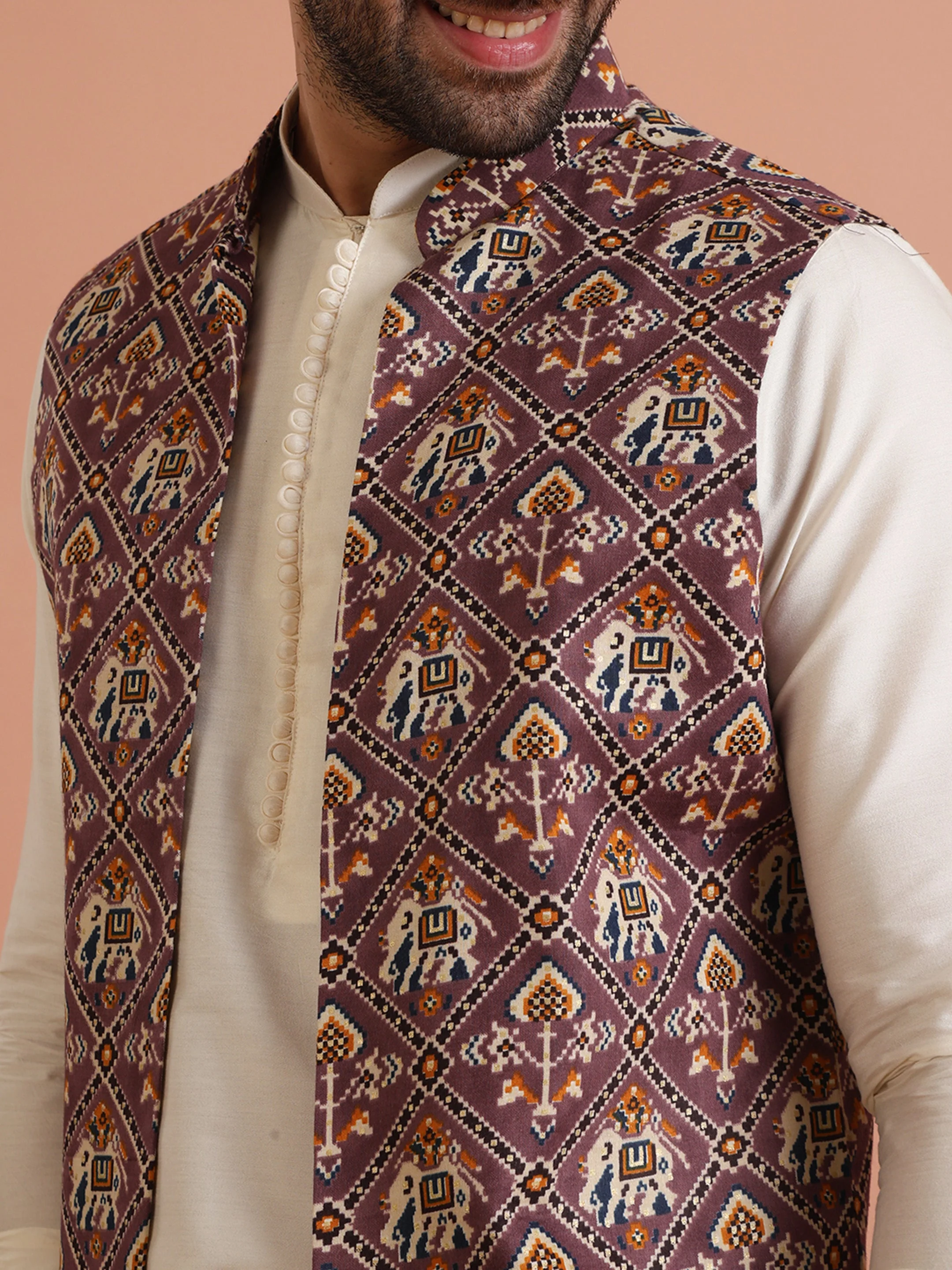 Patola Print Kurta Jacket Trouser Set - Image 5