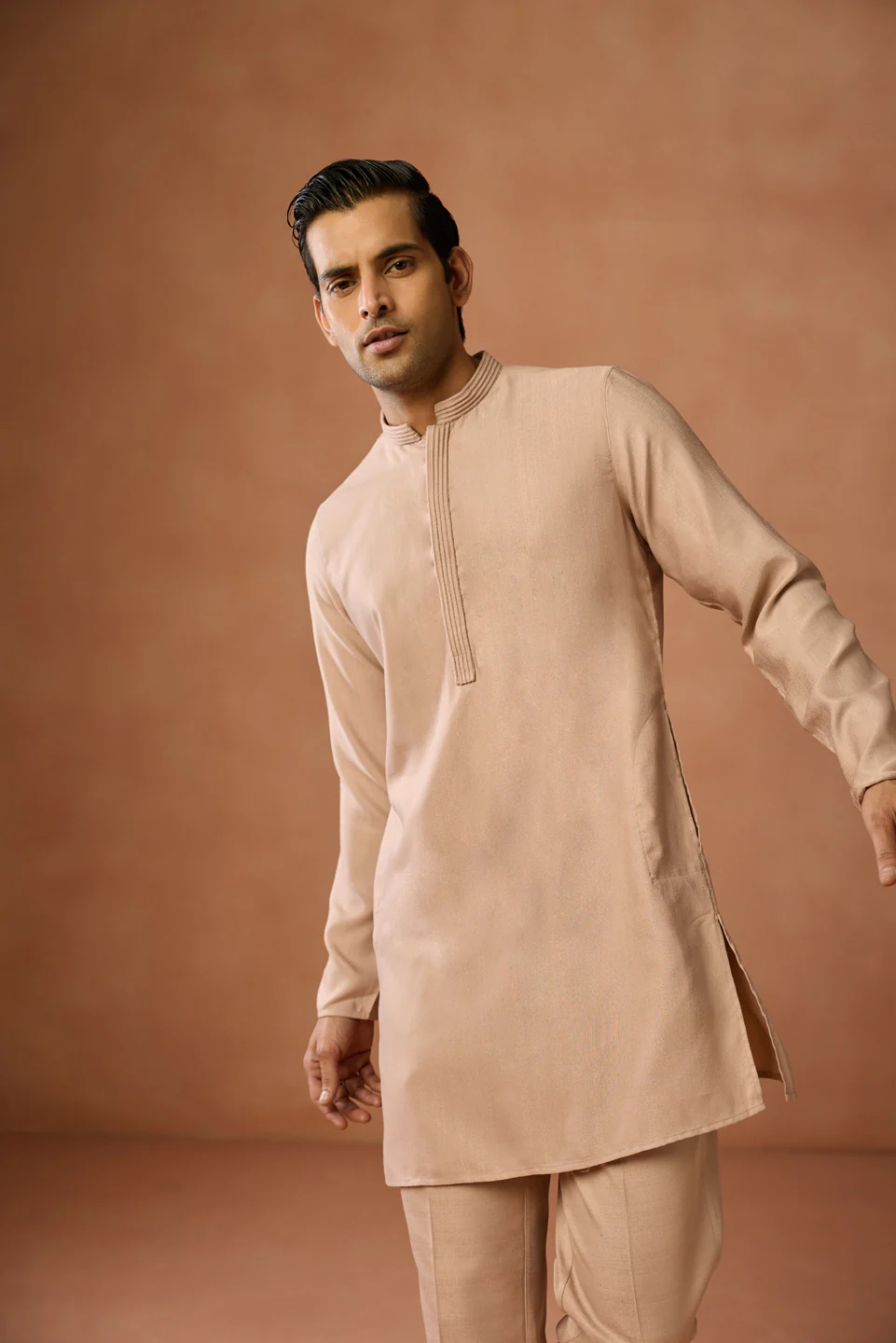 Peach Beige Solid Mid Kurta Trouser Set - Image 6