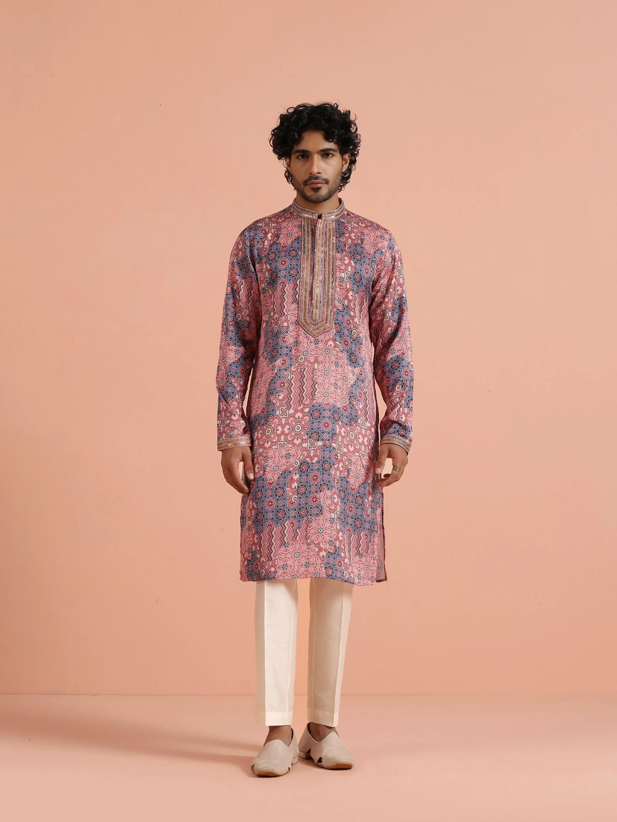 Peach Geometric Printed Kurta - Image 10