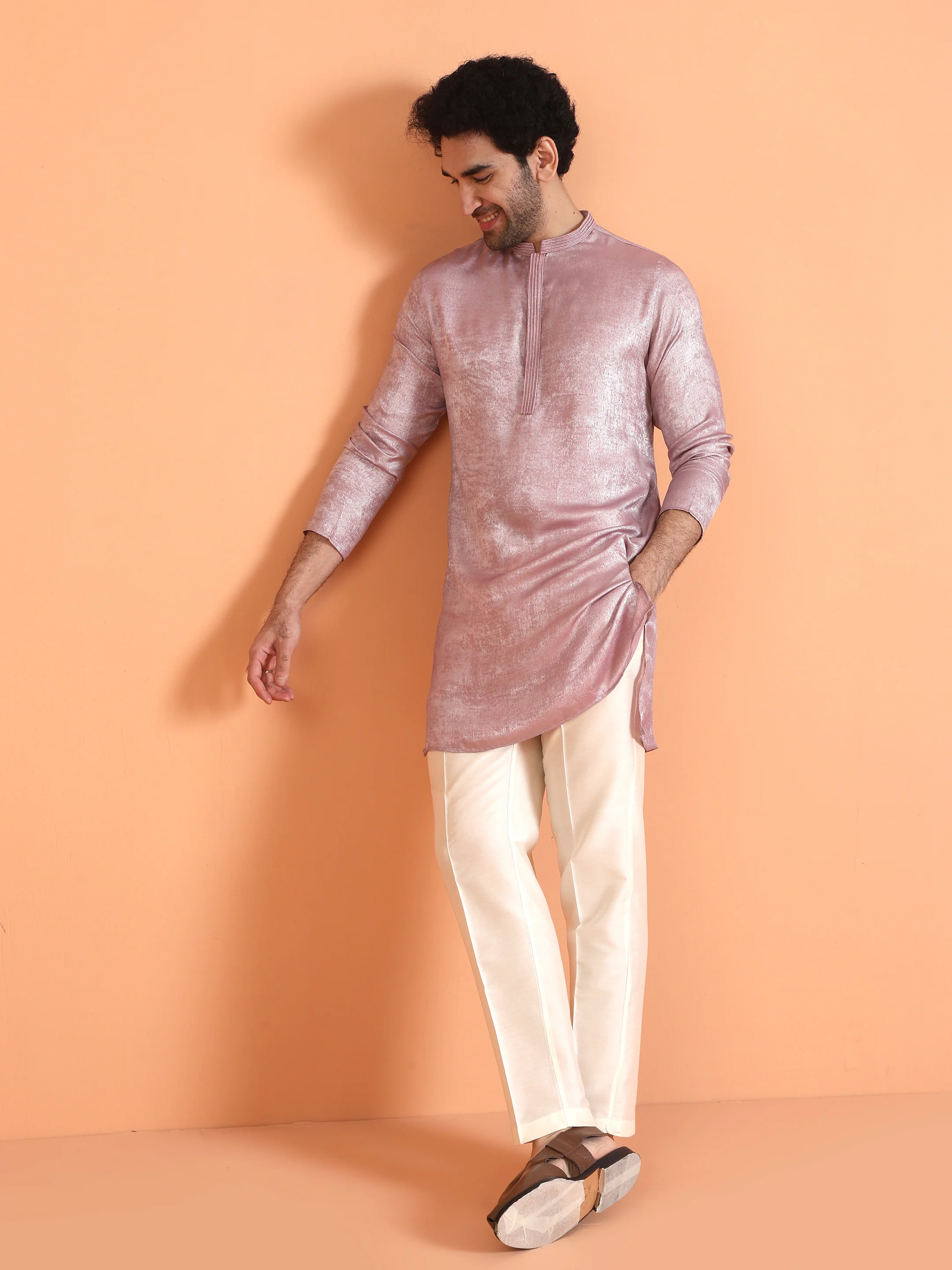 Pink Metallic Textured Cotton Silk Kurta - Image 7