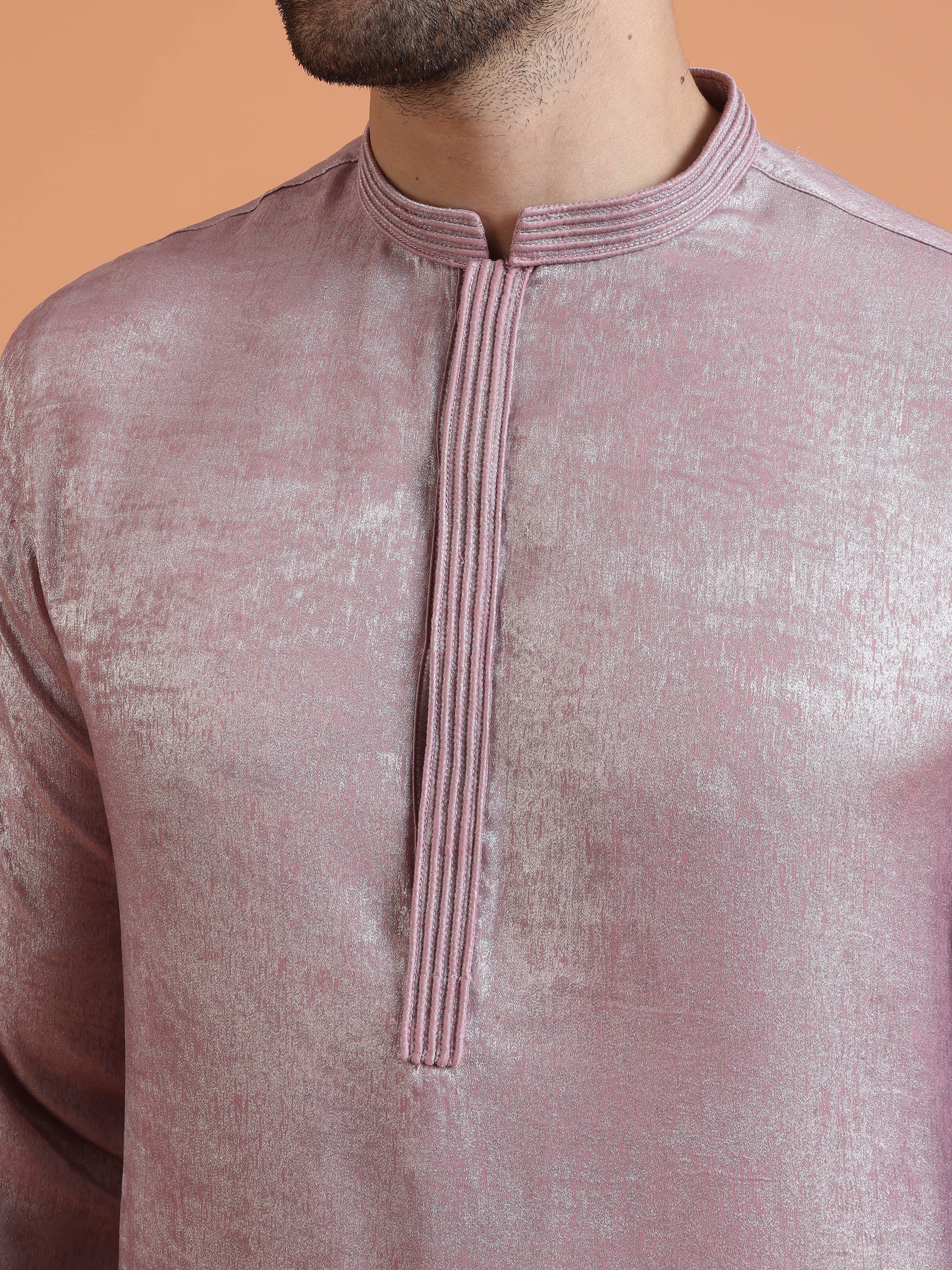 Pink Velvet Textured Mid Kurta Trouser Set - Image 5