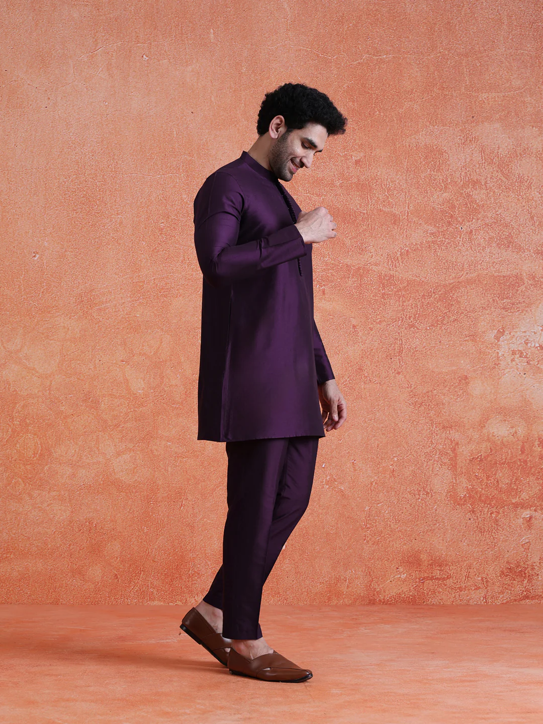 Purple Silk Blend Solid Mid Kurta - Image 3