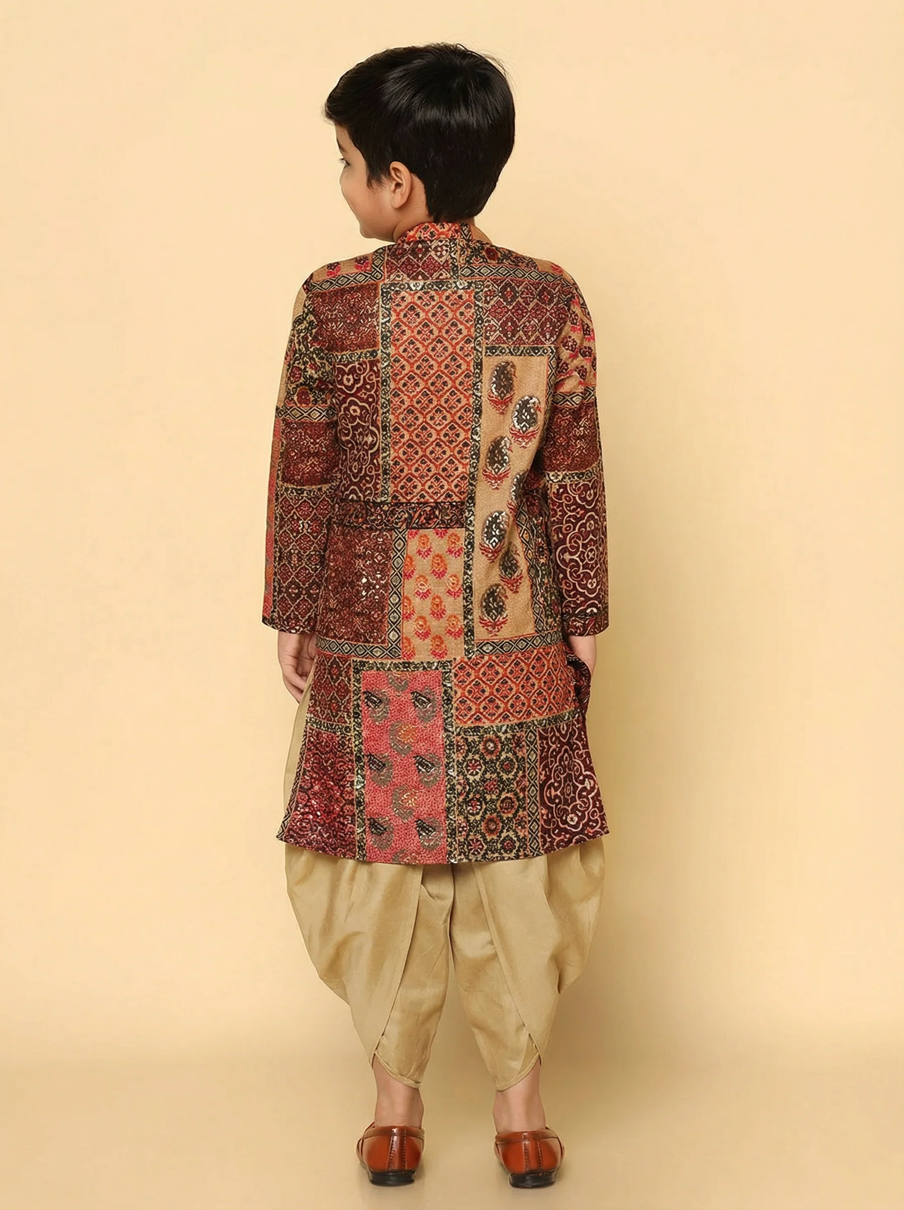 Red Multicolor Cotton Blend Printed Kurta Dhoti Set - Image 4