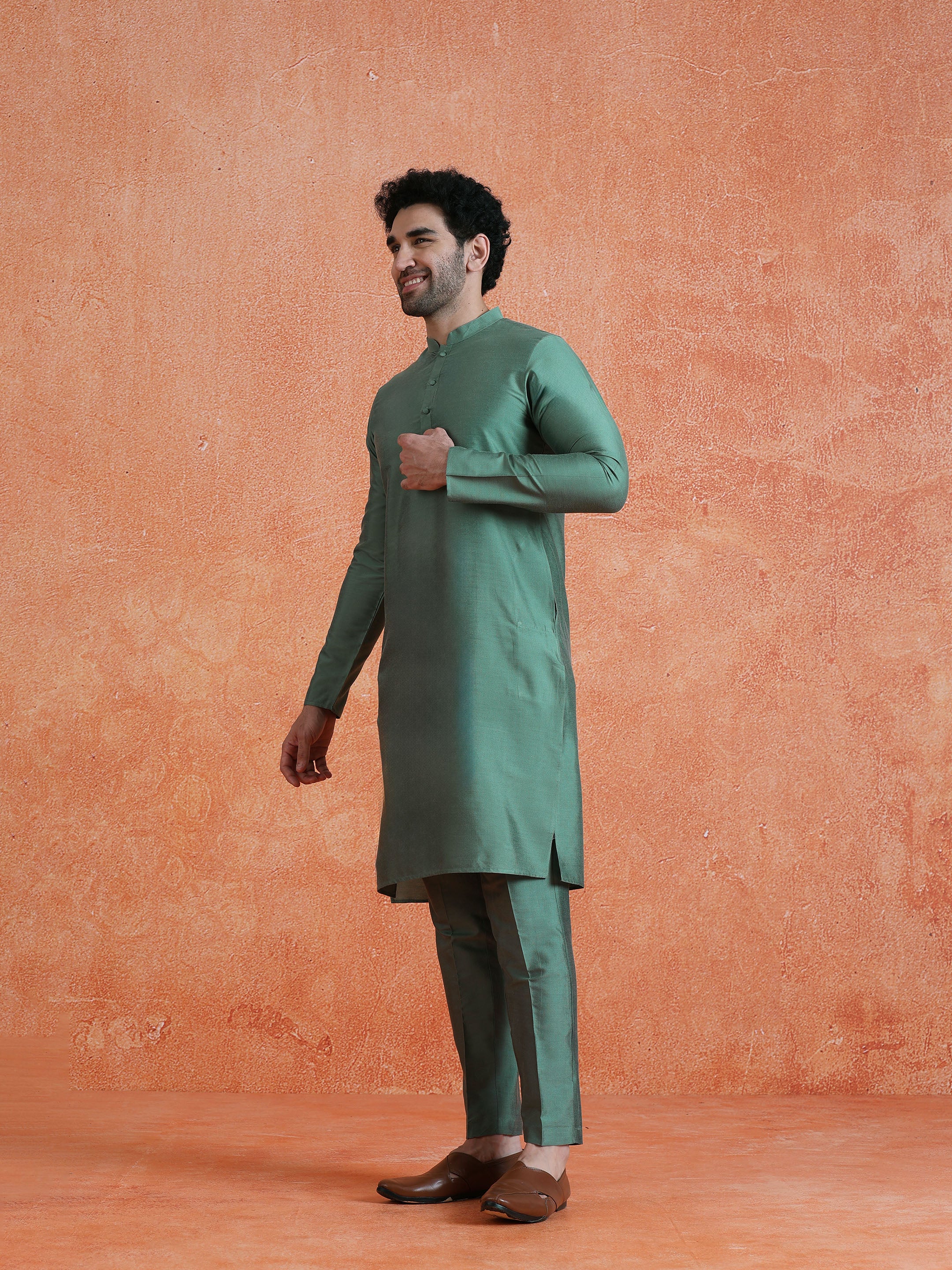 Sage Cotton Blend Solid Plain Kurta - Image 3