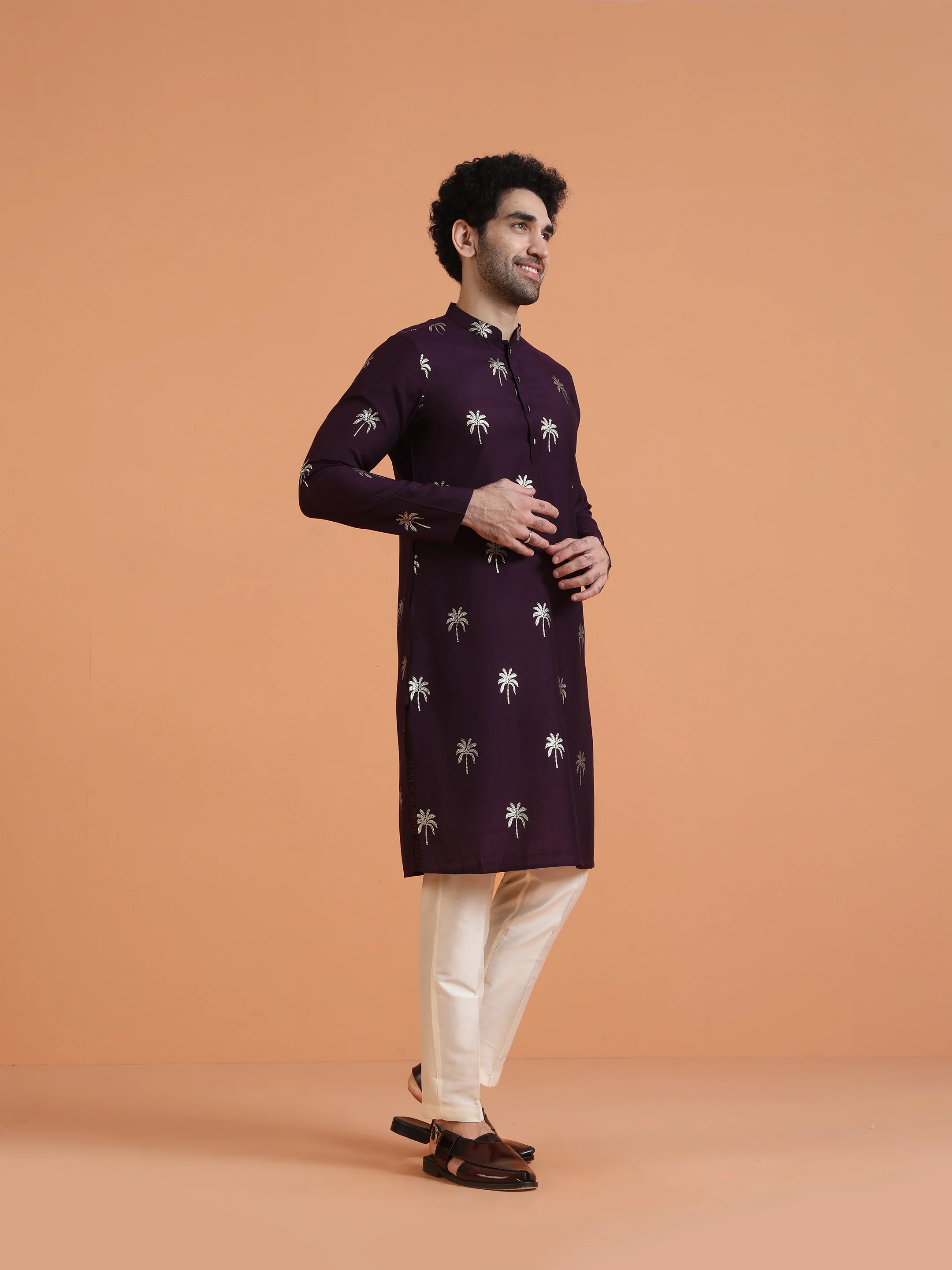 Maroon Printed Kurta with Cream Trouser Set - Image 2